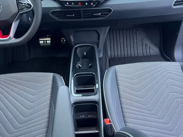 Volkswagen ID.3 — Фото автомобиля 23