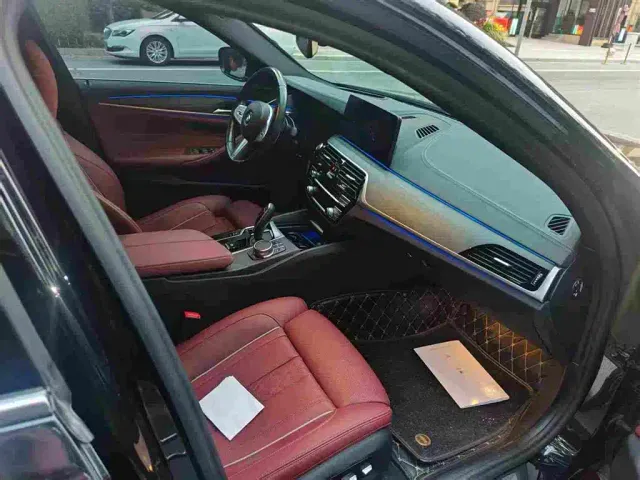 BMW 5 Series — Фото автомобиля 4