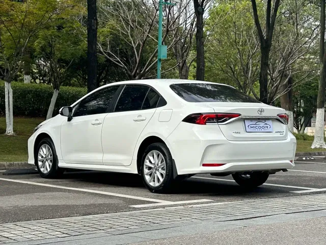 Toyota Corolla — Фото автомобиля 12
