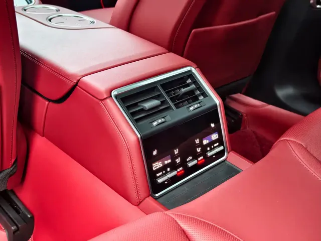 Porsche Panamera — Фото автомобиля 17