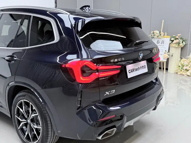 BMW X3 — Фото автомобиля 12
