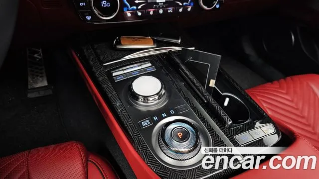 Genesis G80 Бензин 2.5 турбо AWD — Фото автомобиля 3
