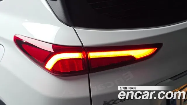Hyundai Kona Новый Kona Бензин 2.0 2WD — Фото автомобиля 23