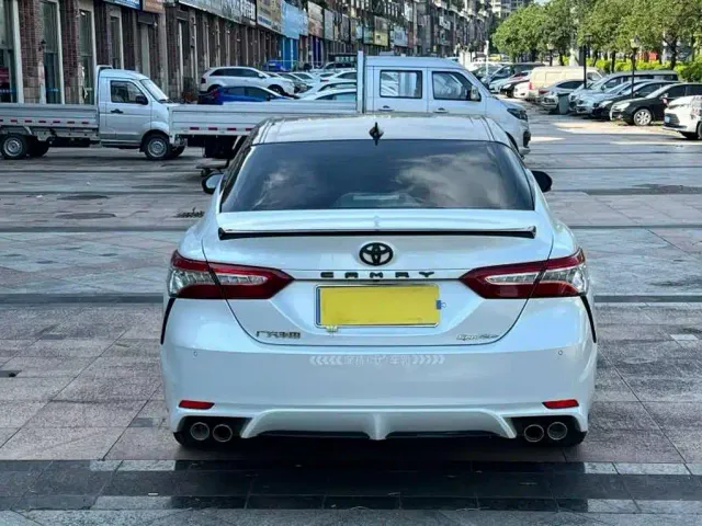 Toyota Camry — Фото автомобиля 5