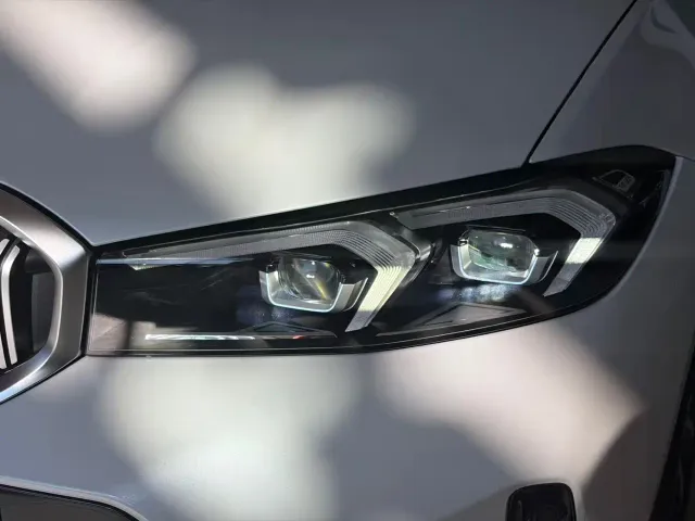 BMW 3 Series — Фото автомобиля 9