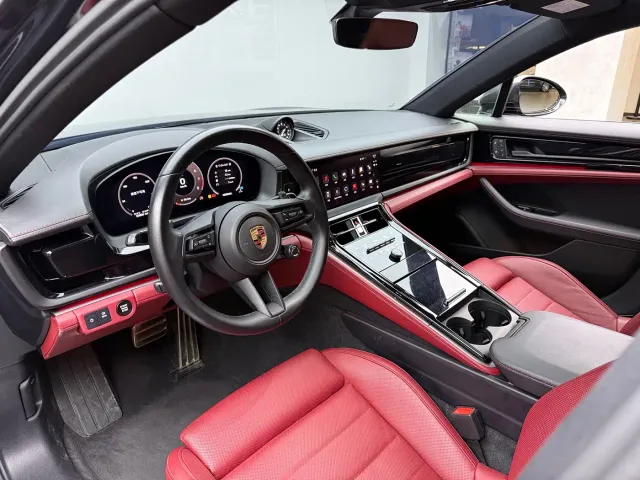 Porsche Panamera — Фото автомобиля 3