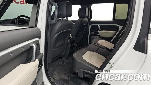 Land Rover Defender L663 — Фото автомобиля 12