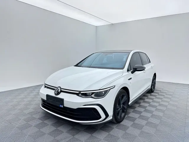 Фотография автомобиля — Volkswagen Golf