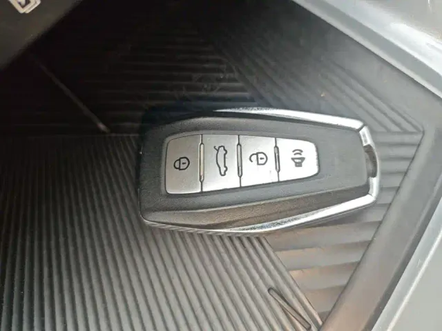 Geely Jiaji — Фото автомобиля 8