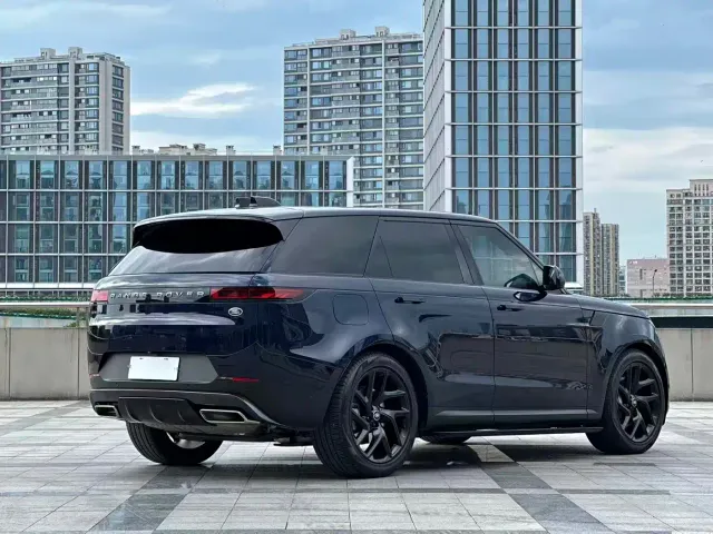 Land Rover Range Rover Sport — Фото автомобиля 5