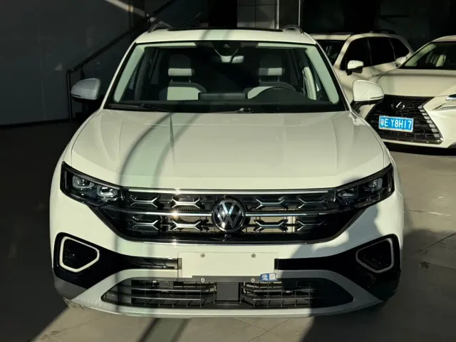 Volkswagen Tayron — Фото автомобиля 2