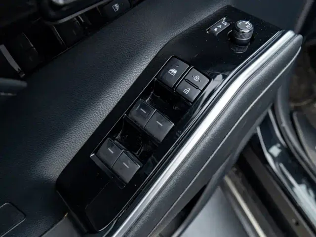 Toyota Crown Kluger — Фото автомобиля 25