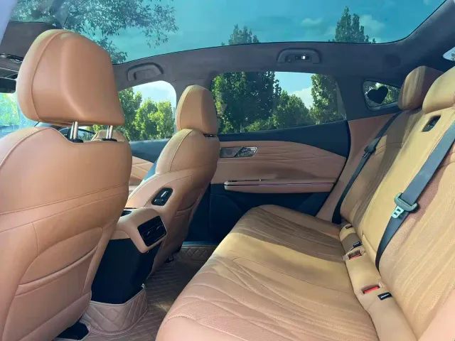 Geely Galaxy Xingyao 8 — Фото автомобиля 5