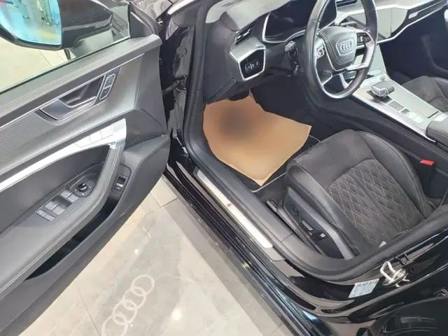 Audi A7L — Фото автомобиля 15