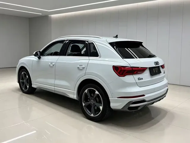 Audi Q3 — Фото автомобиля 2