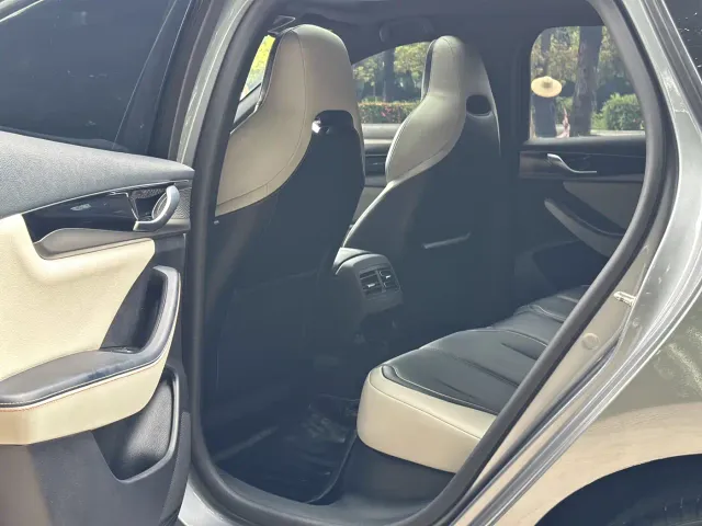 BYD Qin PLUS — Фото автомобиля 18