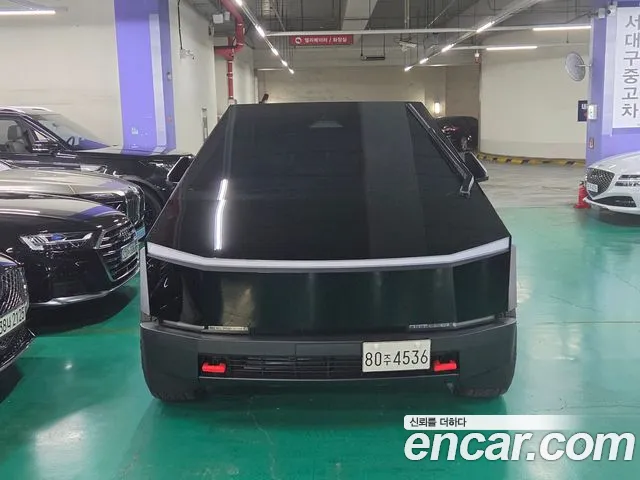 Фотография автомобиля — Tesla Cybertruck