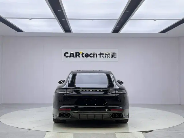 Porsche Panamera — Фото автомобиля 20