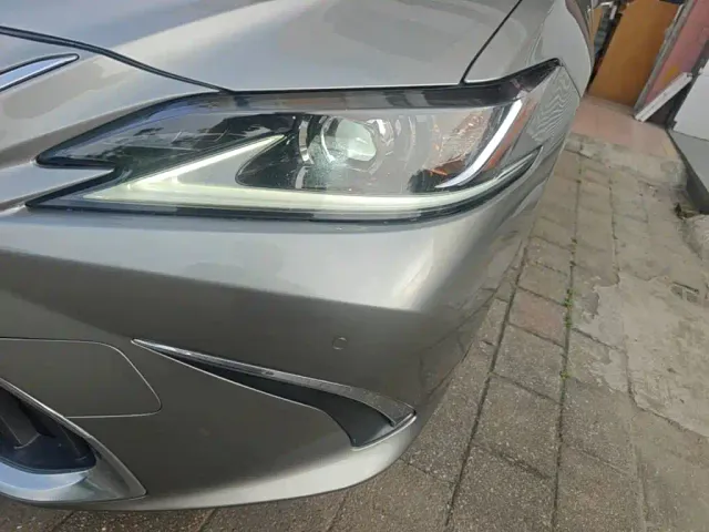 Lexus ES — Фото автомобиля 23