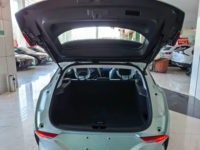 Buick Velite 6 — Фото автомобиля 8