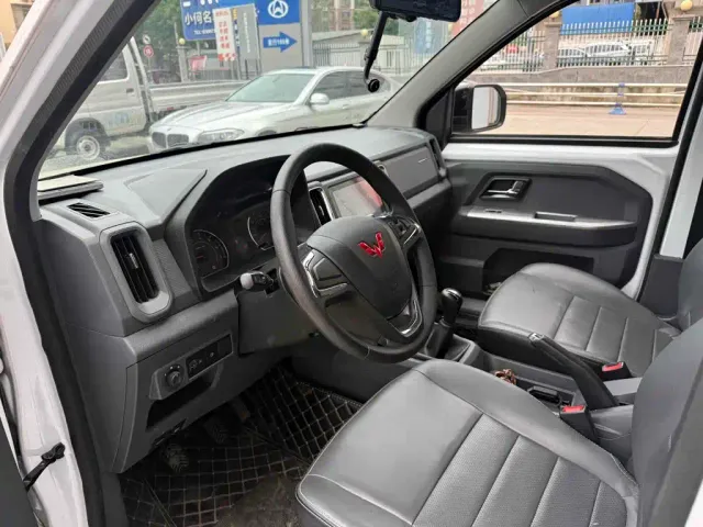Wuling Zhengcheng — Фото автомобиля 8