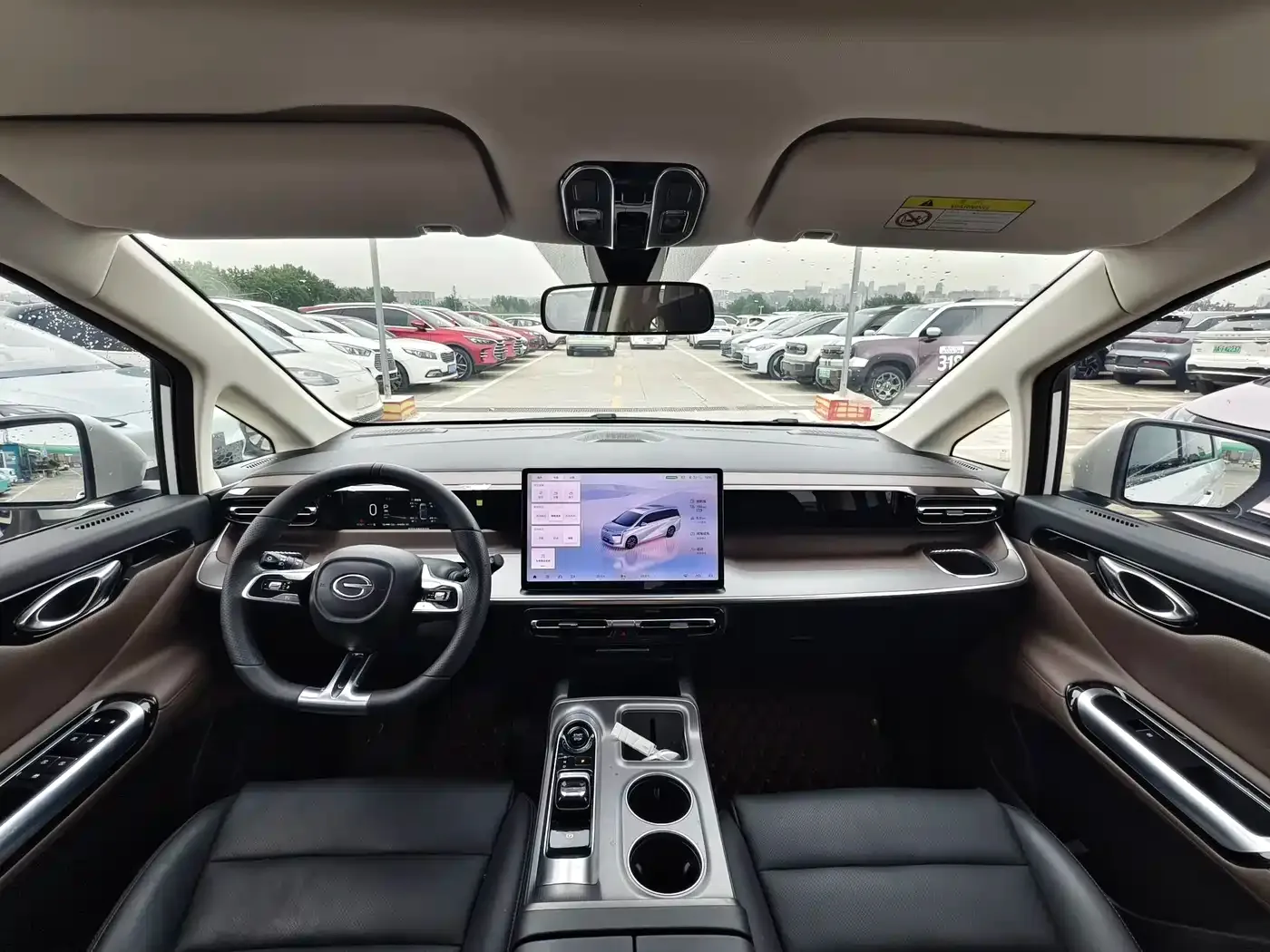 GAC Trumpchi Trumpchi E8 NEV 2025 150km PRO+ — Фото автомобиля 16