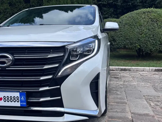 GAC Trumpchi M8 — Фото автомобиля 10