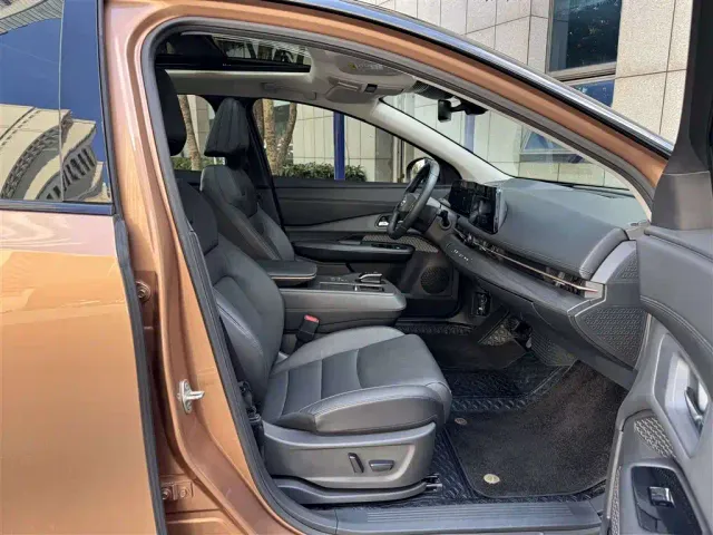 Nissan Ariya — Фото автомобиля 11