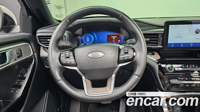Ford Explorer Explorer 6 поколение 3.0 Platinum 4WD — Фото автомобиля 13