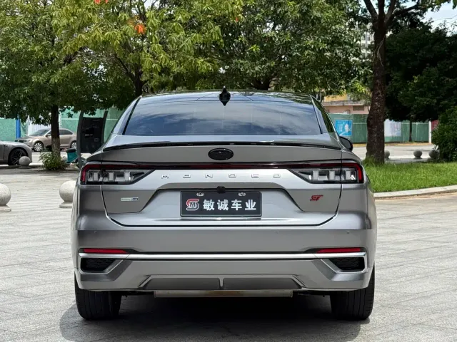 Ford Mondeo — Фото автомобиля 5