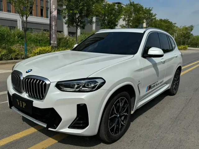 Фотография автомобиля — BMW X3