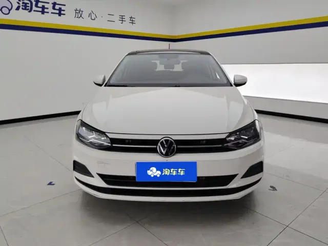 Volkswagen Polo — Фото автомобиля 2