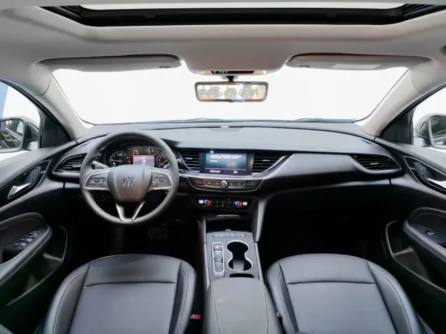 Buick Regal 2024 25T Ultra Comfort Edition — Фото автомобиля 4