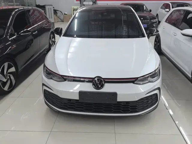 Volkswagen Golf GTI — Фото автомобиля 2