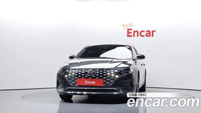 Hyundai Grandeur New — Фото автомобиля 3