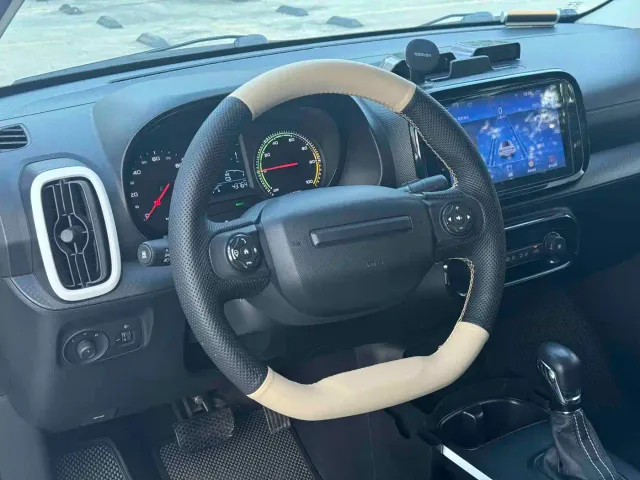 Roewe Clever — Фото автомобиля 5