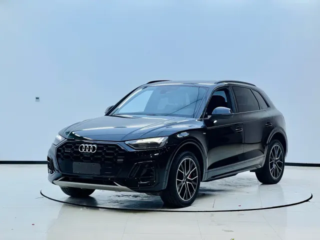 Фотография автомобиля — Audi Q5L