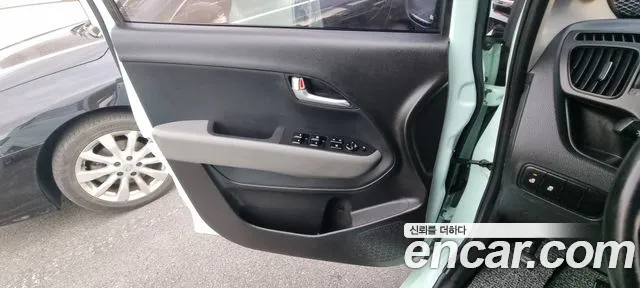Kia RAY Новый Kia Ray Signature — Фото автомобиля 15