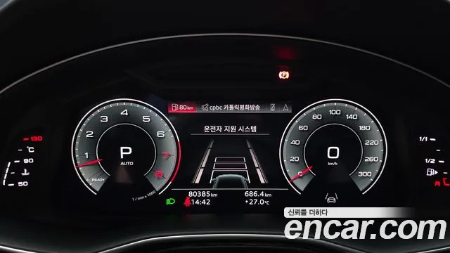 Audi Q8 55 TFSI quattro Premium — Фото автомобиля 8