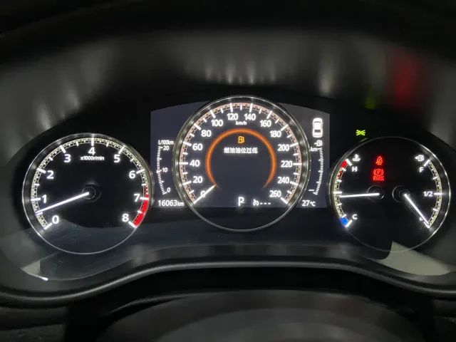 Mazda Axela — Фото автомобиля 18
