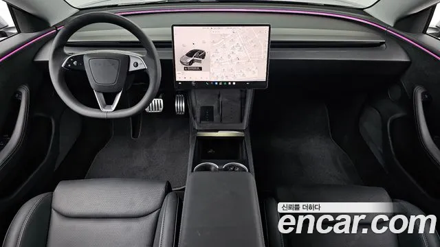 Tesla Model 3 — Фото автомобиля 6