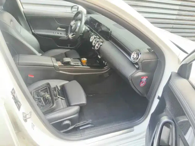 Mercedes-Benz A-Class — Фото автомобиля 10