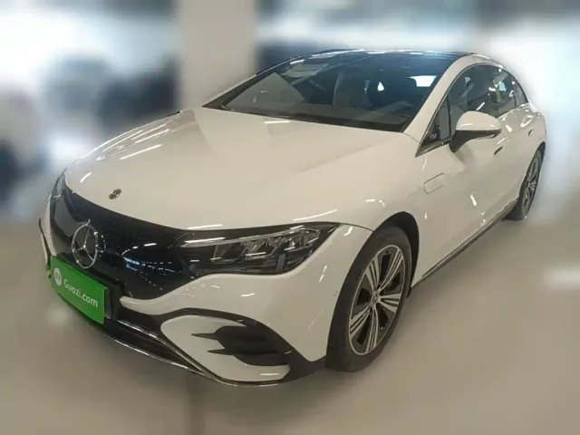 Фотография автомобиля — Mercedes-Benz EQE