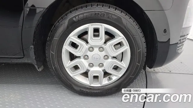 Hyundai Staria — Фото автомобиля 6