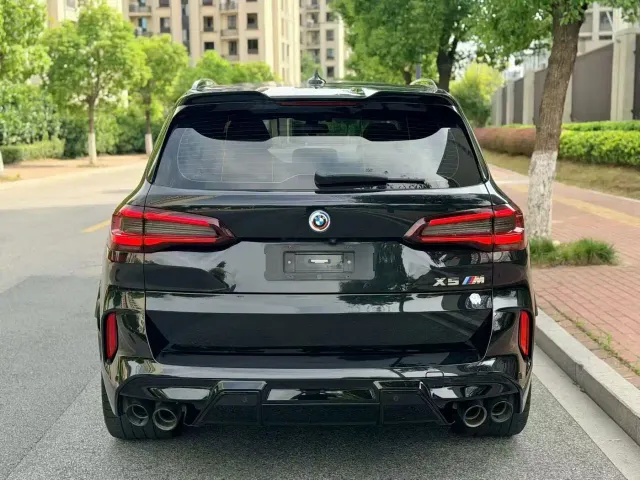 BMW X5 M — Фото автомобиля 14