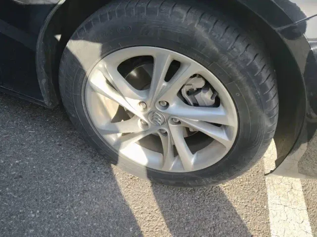 Buick Regal — Фото автомобиля 24