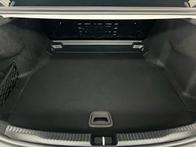 Mercedes-Benz C-Class — Фото автомобиля 24