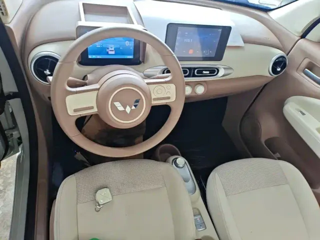 Wuling Hongguang Mini EV — Фото автомобиля 9