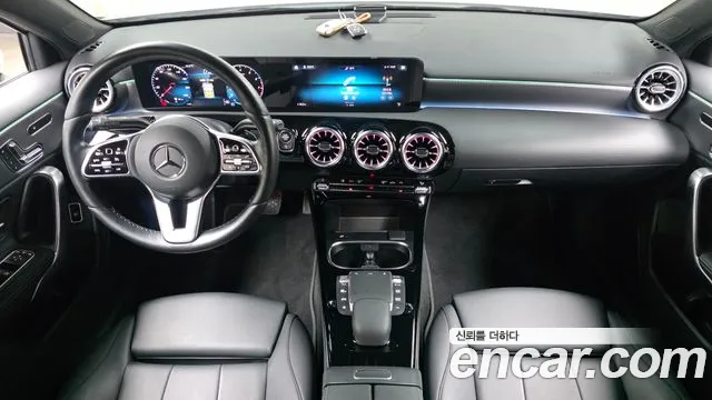 Mercedes-Benz A-Class W177 — Фото автомобиля 10