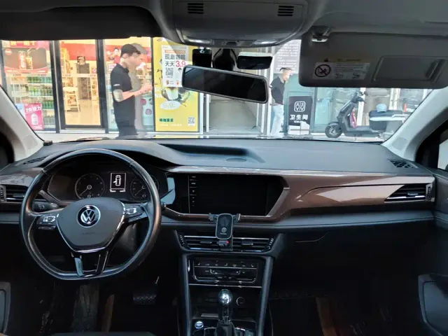 Volkswagen Tharu — Фото автомобиля 9